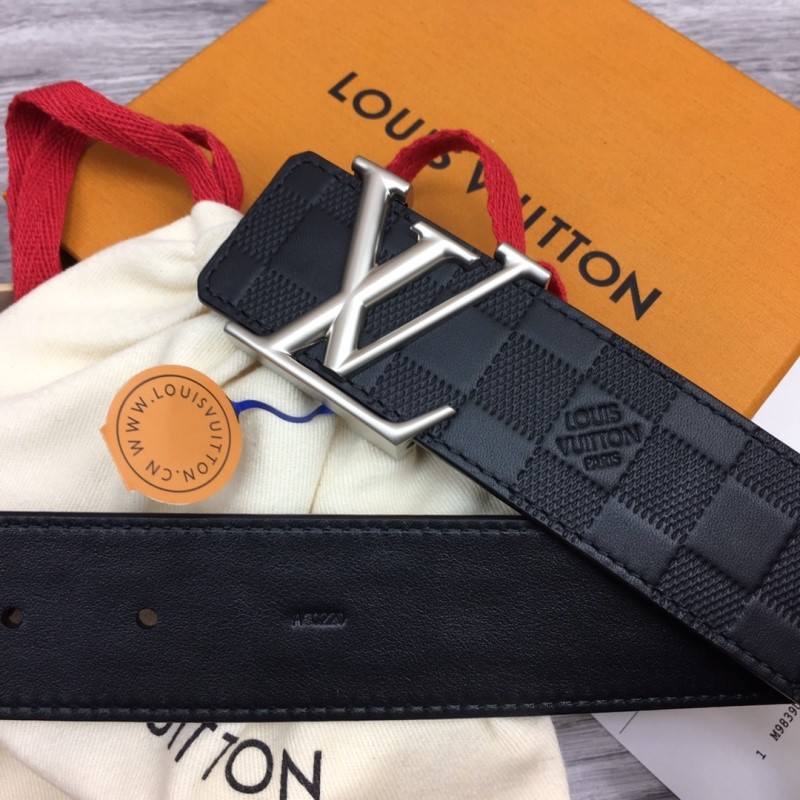 l0vis Vvtt0n belts